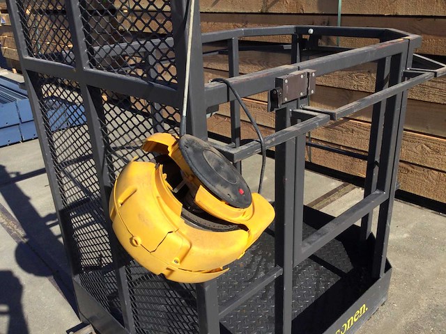 Metalen werkkooi - afbeelding 7 van  10