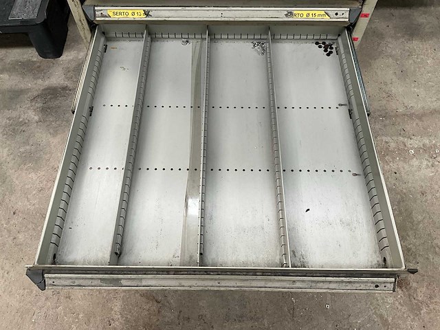 Metalen werkplaats ladenkast inhoudende festo onderdelen - afbeelding 6 van  14