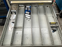 Metalen werkplaats ladenkast inhoudende festo onderdelen - afbeelding 12 van  14