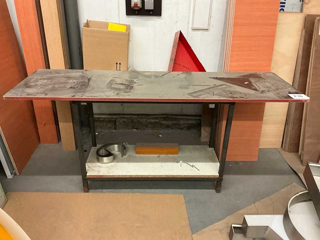 Metalen werktafel (216x) - afbeelding 1 van  3