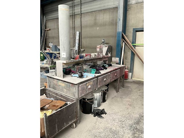 Metalen werktafel en diversen - afbeelding 6 van  13