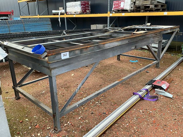 Metalen werktafel - afbeelding 1 van  8