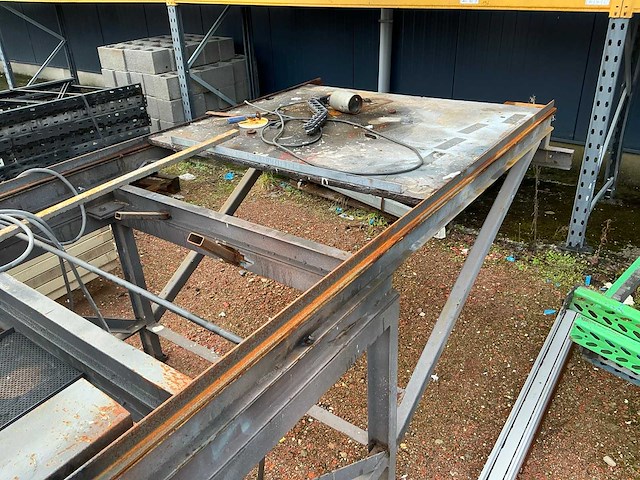 Metalen werktafel - afbeelding 5 van  8