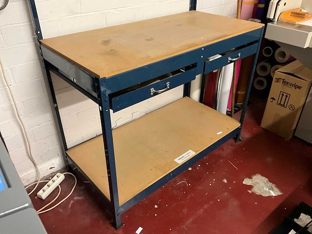 Metalen werktafel - afbeelding 2 van  5