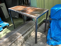 Metalen werktafel