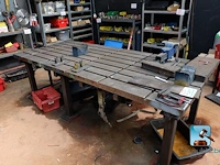 Metalen werktafel