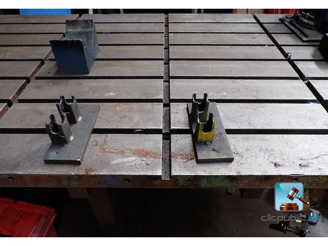 Metalen werktafel - afbeelding 16 van  19