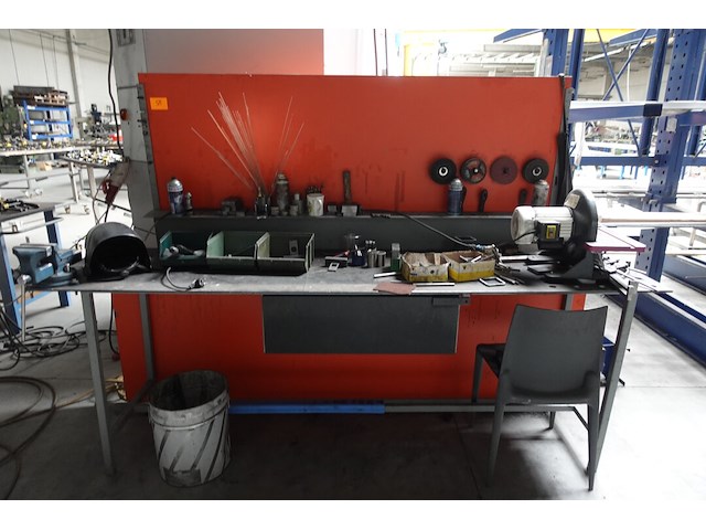 Metalen werktafel - afbeelding 1 van  8