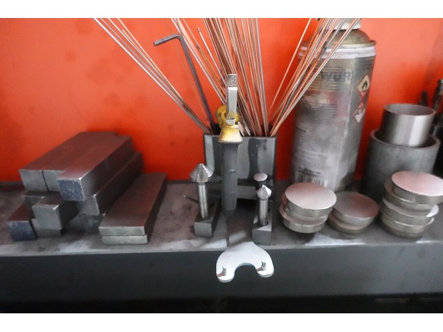 Metalen werktafel - afbeelding 8 van  8