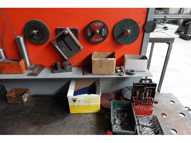 Metalen werktafel - afbeelding 5 van  8