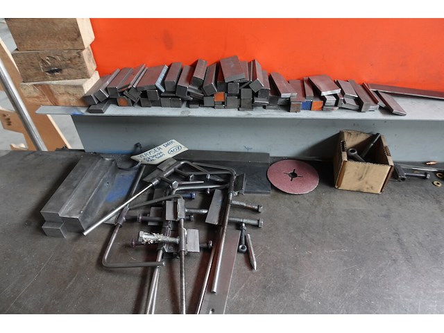 Metalen werktafel - afbeelding 6 van  8