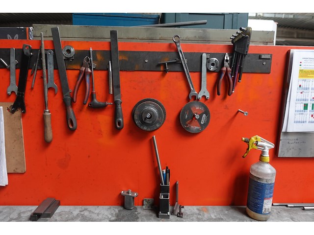 Metalen werktafel - afbeelding 4 van  5