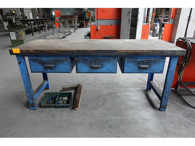 Metalen werktafel - afbeelding 1 van  6