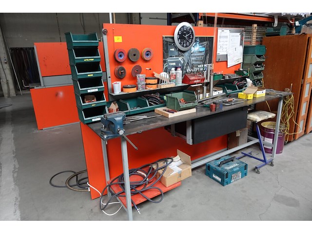 Metalen werktafel - afbeelding 1 van  12