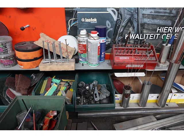 Metalen werktafel - afbeelding 6 van  12