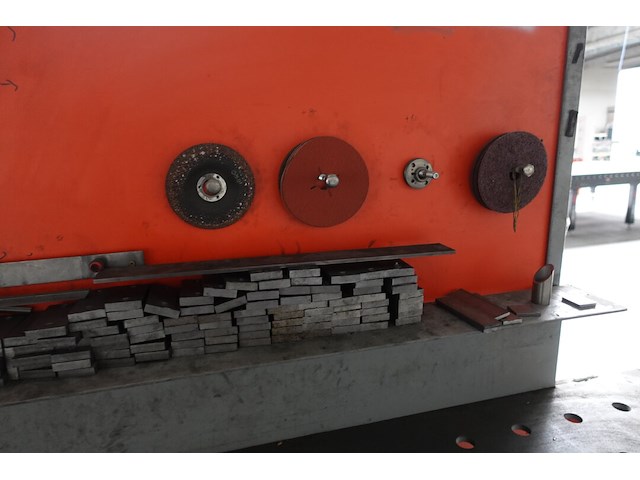 Metalen werktafel - afbeelding 5 van  6