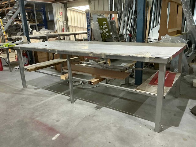Metalen werktafel - afbeelding 2 van  3