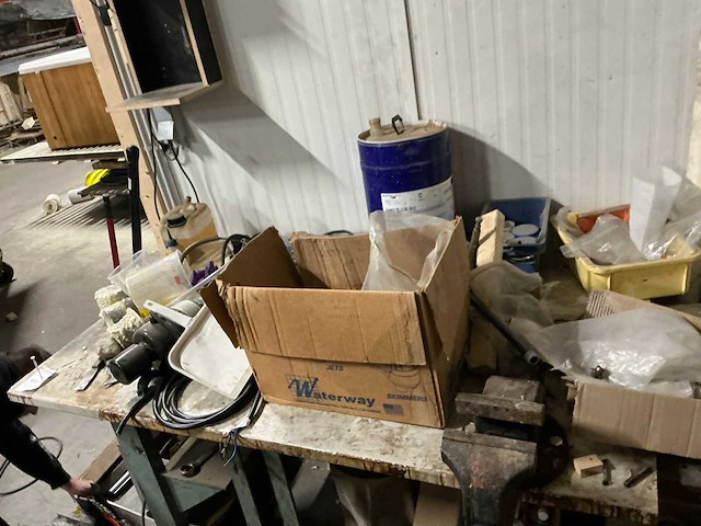 Metalen werktafel - afbeelding 3 van  3