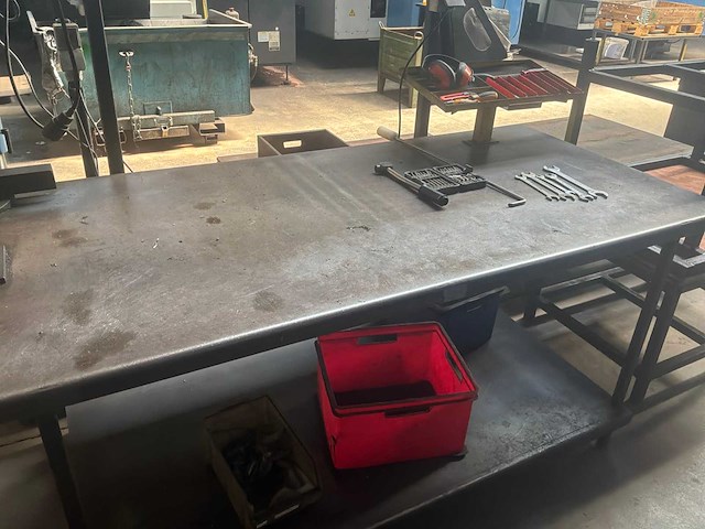 Metalen werktafel - afbeelding 4 van  6