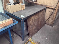 Metalen werktafel - afbeelding 1 van  3