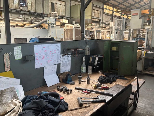Metalen werktafel - afbeelding 4 van  5