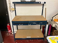 Metalen werktafel