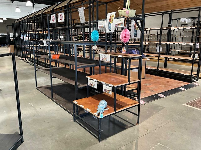 Metalen winkelmeubilair (6x) - afbeelding 5 van  5