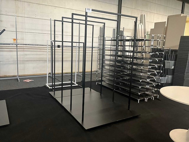 Metalen winkelrekken/kledingrekken (4x) - afbeelding 1 van  8