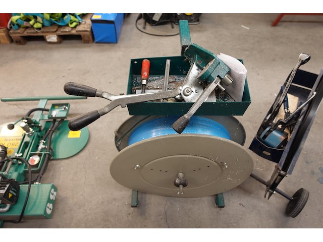 Metalen/kunststof omsnoeringsband op haspel - afbeelding 4 van  5