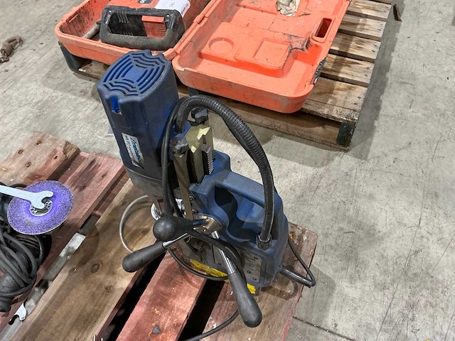 Metallkraft mb351 magnetische boormachine - afbeelding 1 van  3