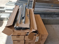 Metalstud en aanverwante - afbeelding 14 van  15