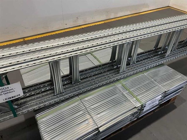 Metalsystem - legbordsystem - various racking - afbeelding 2 van  3