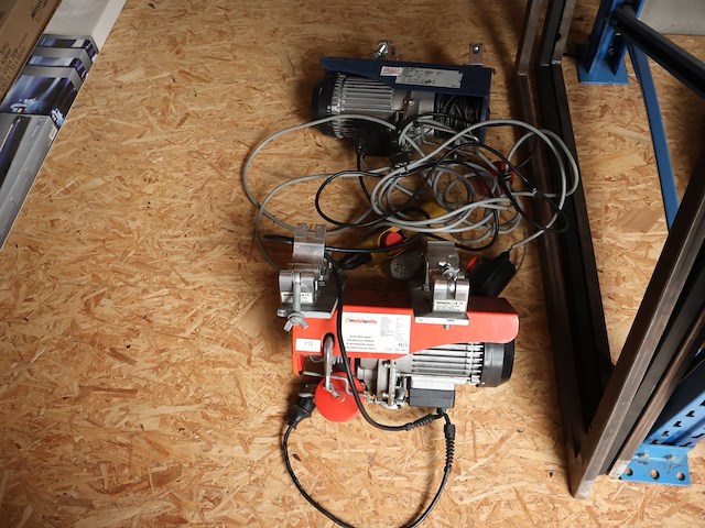 Metalworcks elektrische takel (x2) - afbeelding 1 van  6