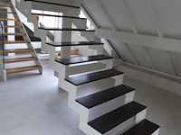 Metelan trap met houten treden - afbeelding 1 van  2