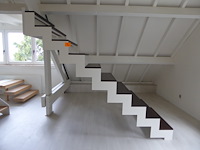 Metelan trap met houten treden - afbeelding 2 van  2