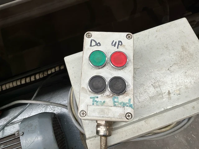 Metora vmb 455ds bandzaagmachine met rollenbaan - afbeelding 22 van  30