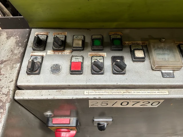 Metora vmb 455ds bandzaagmachine met rollenbaan - afbeelding 27 van  30