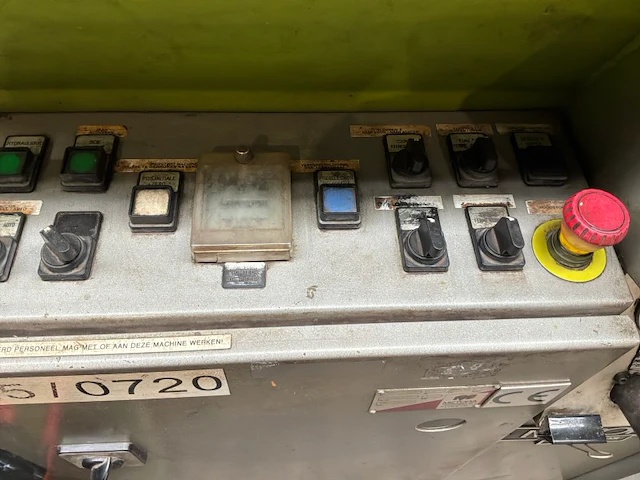 Metora vmb 455ds bandzaagmachine met rollenbaan - afbeelding 28 van  30