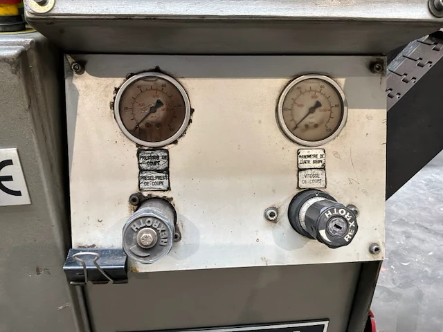 Metora vmb 455ds bandzaagmachine met rollenbaan - afbeelding 29 van  30
