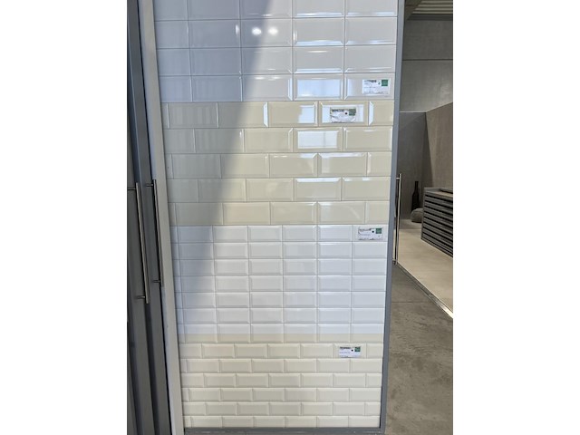 Metro cream 10x20 - afbeelding 1 van  1