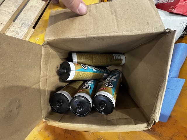 Metserskuip inh div materialen - afbeelding 3 van  5