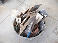 Metserskuip met inhoud - afbeelding 2 van  4