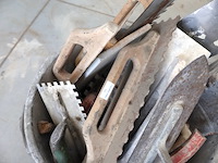 Metserskuip met inhoud - afbeelding 3 van  4