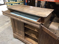 Meubels /tafel/kast - afbeelding 2 van  2