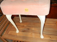 Meubelset (bijzet tafel trio, poefje x 2, tuinset met 1 stoel) - afbeelding 1 van  2