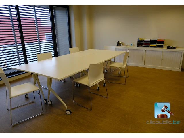 Meubelset met inhoud - afbeelding 1 van  15