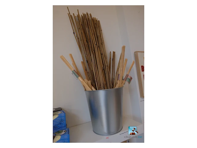 Meubelset met inhoud - afbeelding 8 van  16