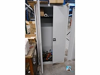 Meubilair met computeruitrusting - afbeelding 3 van  13