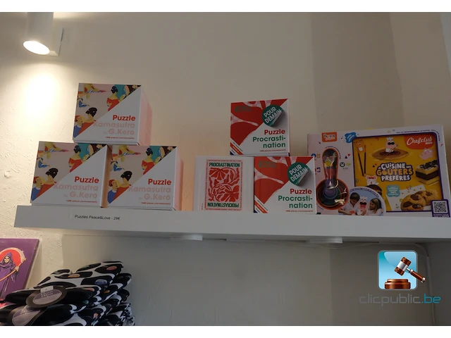 Meubilair met inhoud - afbeelding 5 van  11