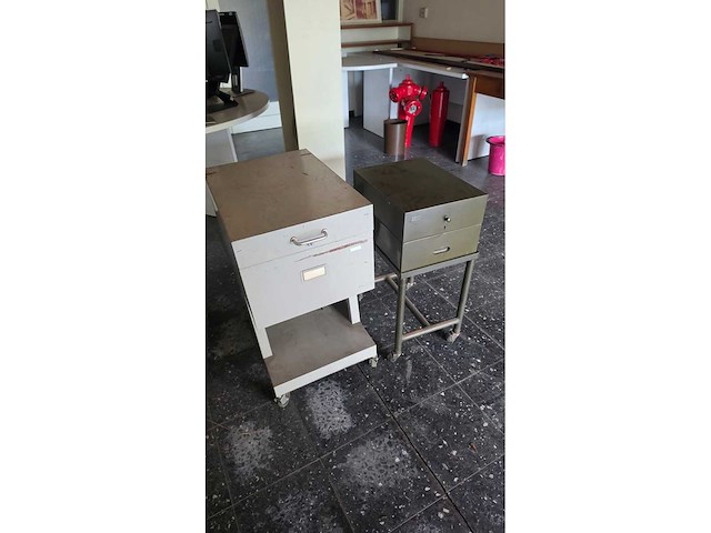 Meuble de rangement (2x) - afbeelding 1 van  5
